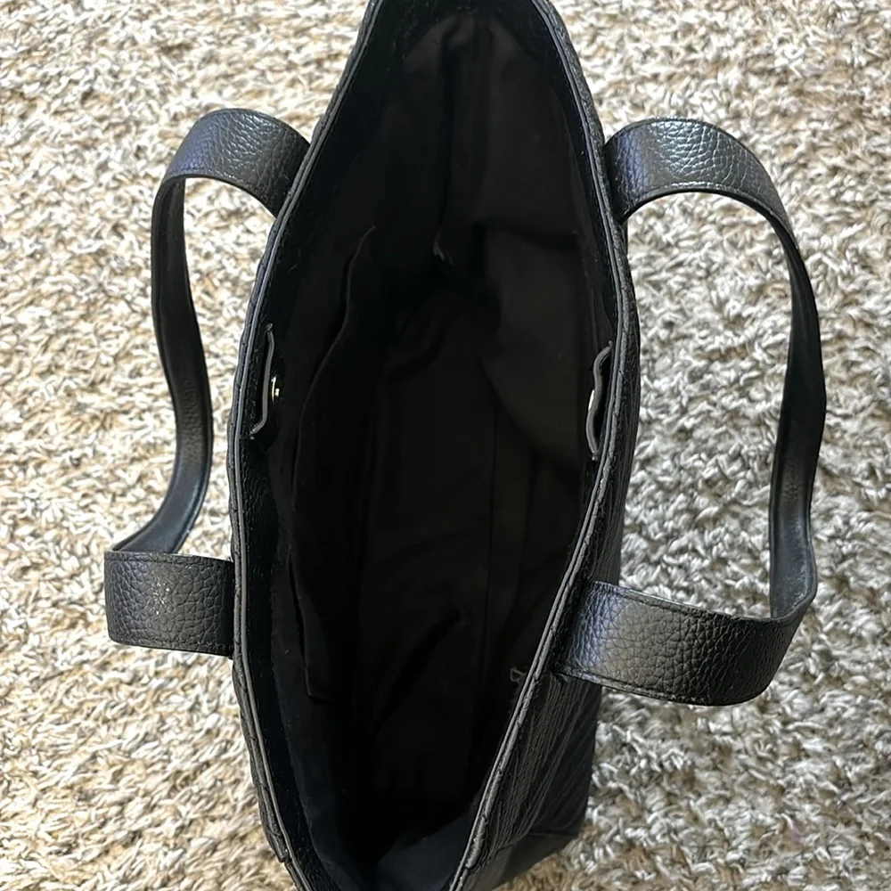 14th & Union Muse‎ Leather Quilted Tote Bag in Black